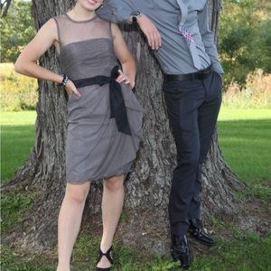 Worn the one time shown in the photo, has many uses/ occasions